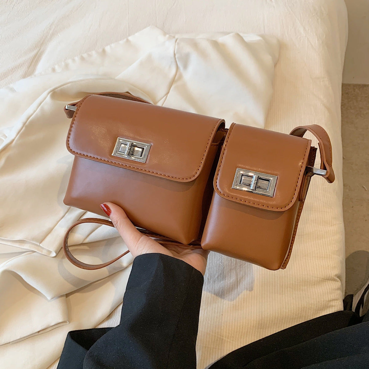 Women's Fashion Double Pocket Underarm Retro Shoulder Messenger Bag