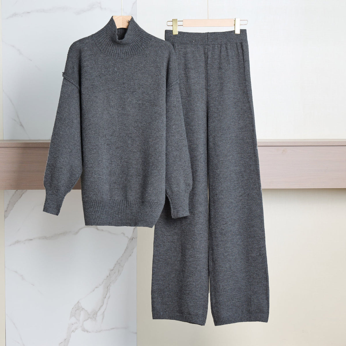 Casual Laid-back Style Solid Color Loose High Collar Knitted Sweater Suit