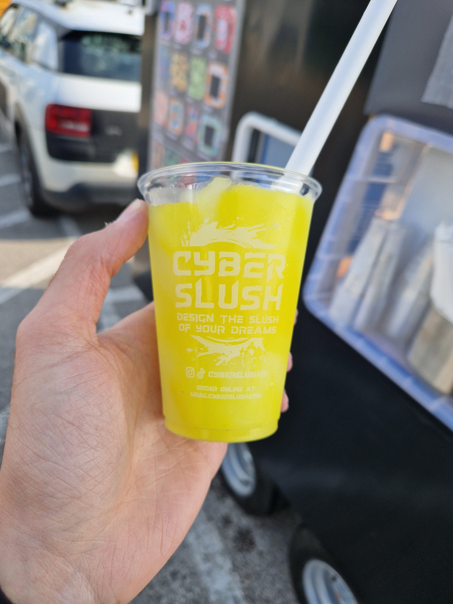 CyberSlush Pineapple Slush Syrup 1L | Glycerol-Free, Vegan & Naturally Flavoured | For Home Slush Machines incl. Ninja® Slushi