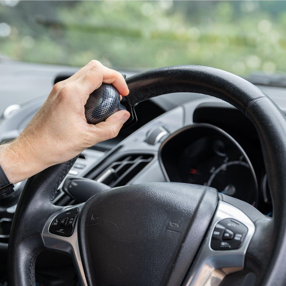 Universal One-Hand Steering Wheel Spinner Knob - Easy Fit for Cars, Vans & Trucks