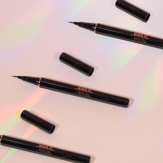 WING IT | DELINEADOR DE OJOS SUPERFINO