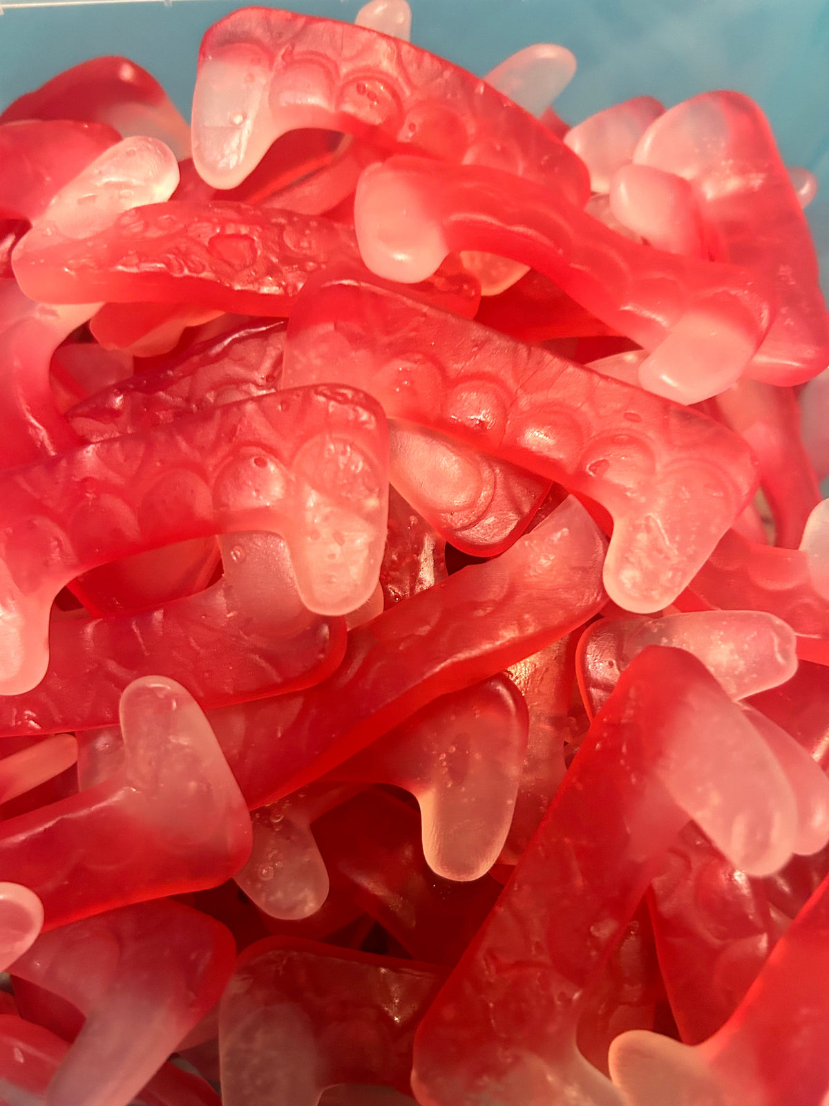 Fruchtgummi-Vampirzähne! (V)