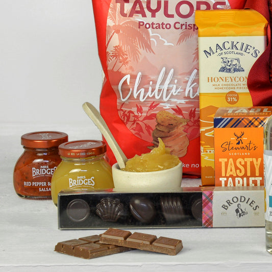 Luxuriöser schottischer Geschenkkorb | Premium-Präsentkorb mit Wein, Gin & Delikatessen