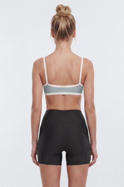 AirSculpt™ Contrast Strap Sports Bra
