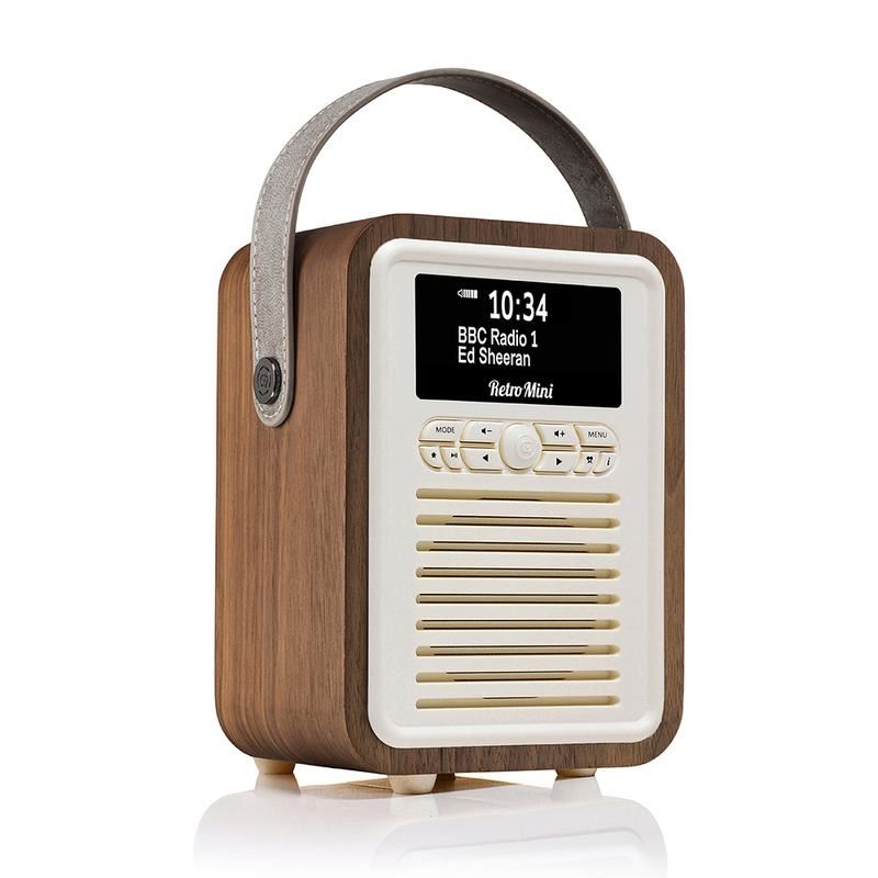 VQ Walnut Retro Mini DAB Radio