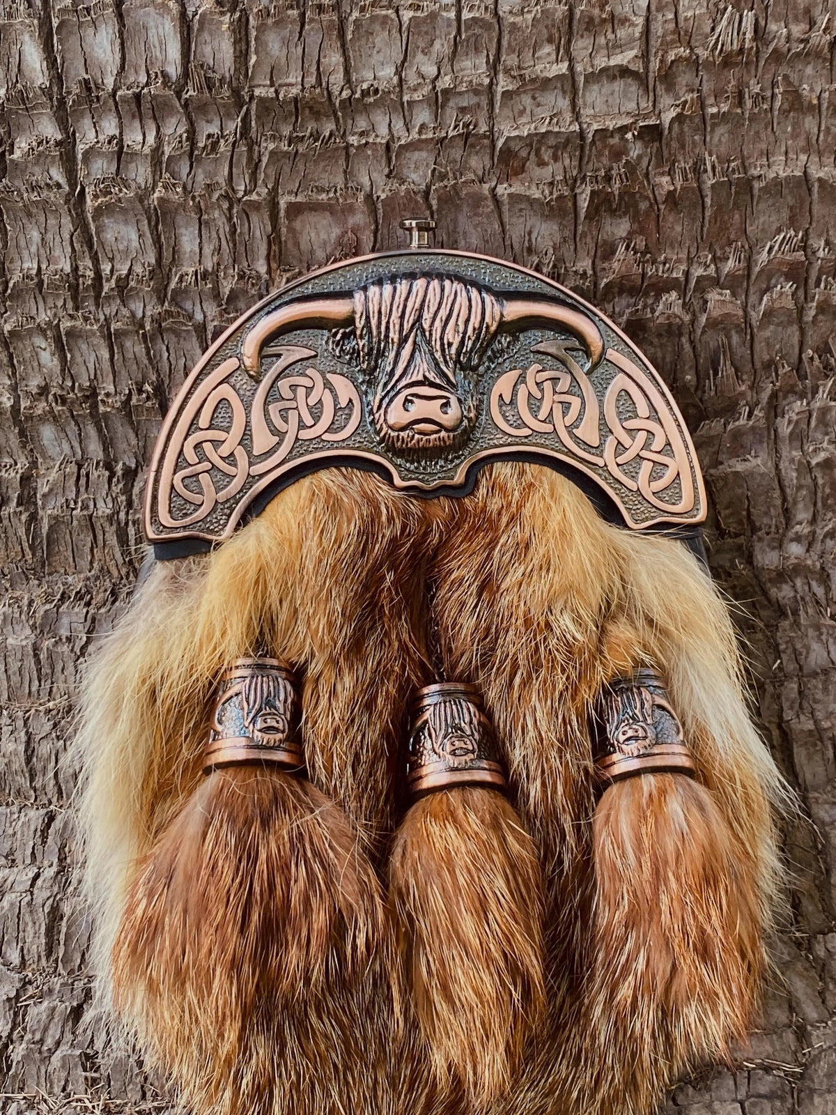 Highland Bull Cantle Fur Sporran with Celtic Knotwork – Premium Scottish Kilt Sporran