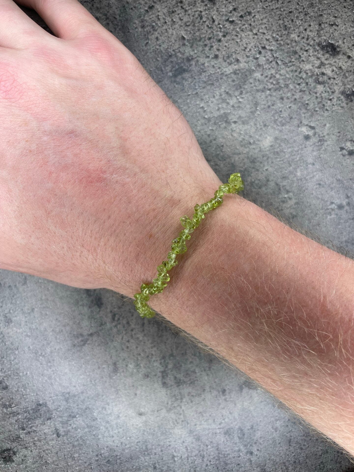 Peridot - Crystal chip bracelet