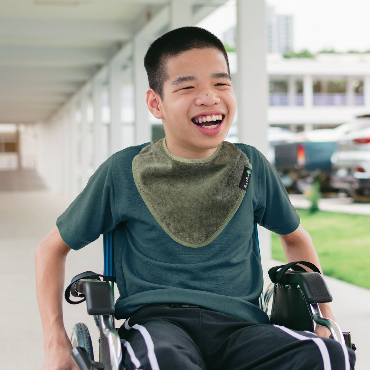 Mum 2 Mum PLUS Youth Disability Bib - Ages 5-15 years - Chocolate COMING SOON