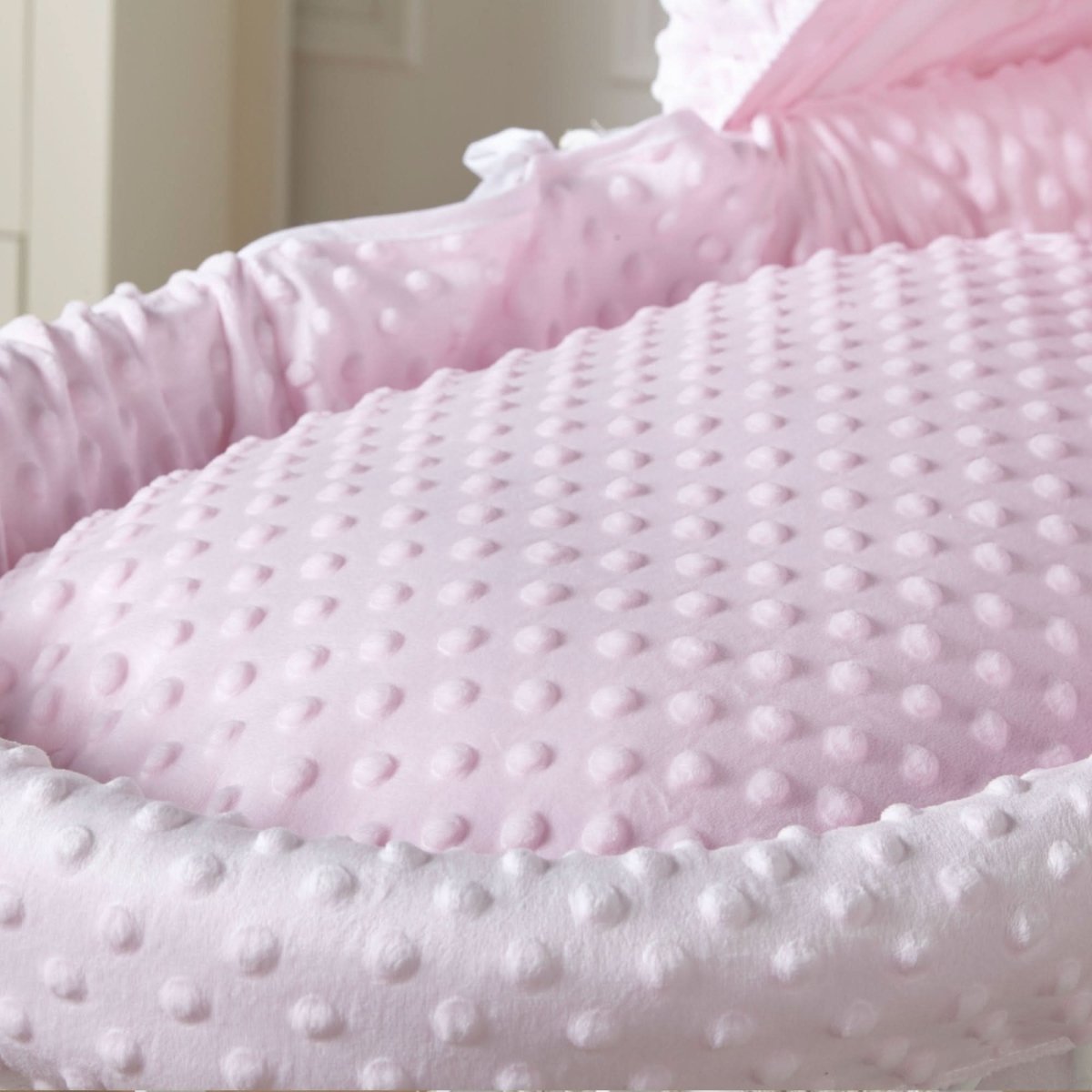 White Wicker Baby Moses Basket with Stand – Pink Dimple Bedding Set, Newborn to 6 Months