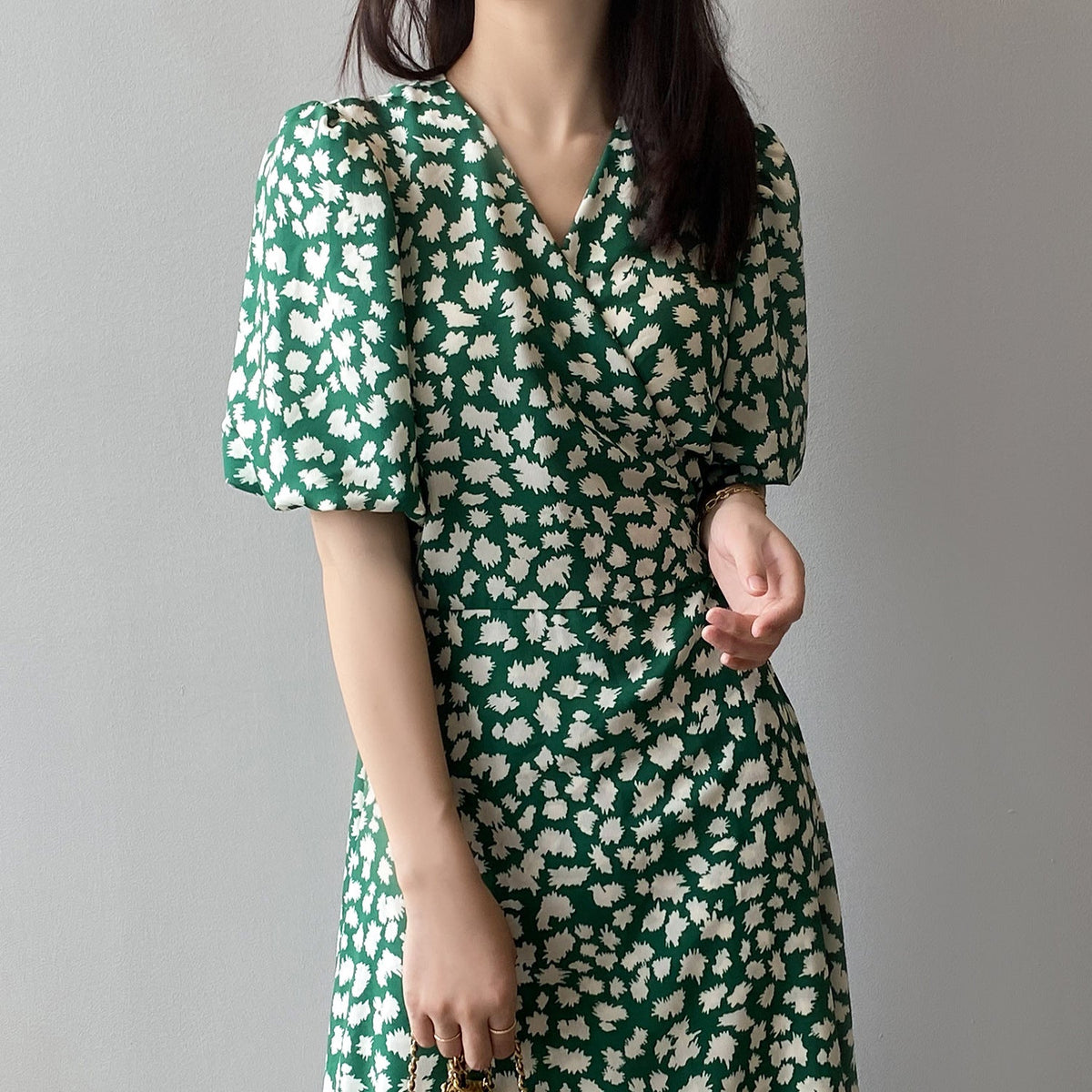 V-neck Floral Dress Women"s Summer New French Forest