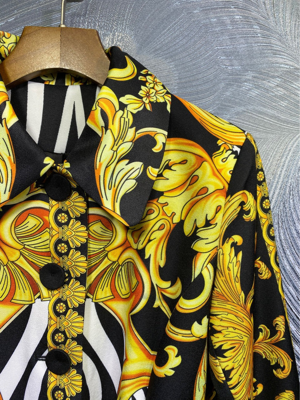 Belt printed long sleeve trench coat