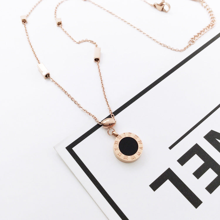 Korean fashion titanium steel plated 18K rose gold black and white double-sided Roman numerals necklace color gold clavicle chain female short chain