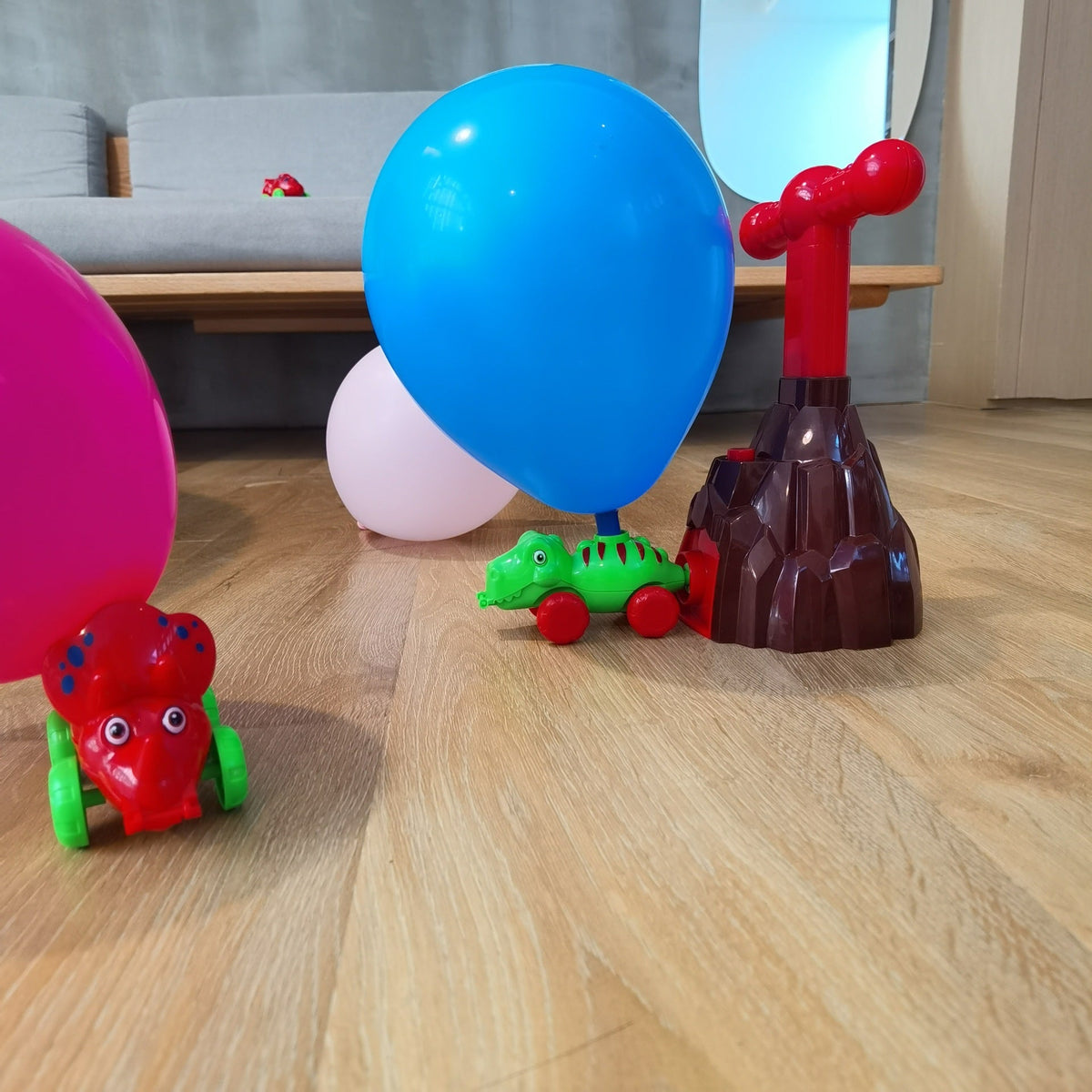 Dinosaur powered balloon car