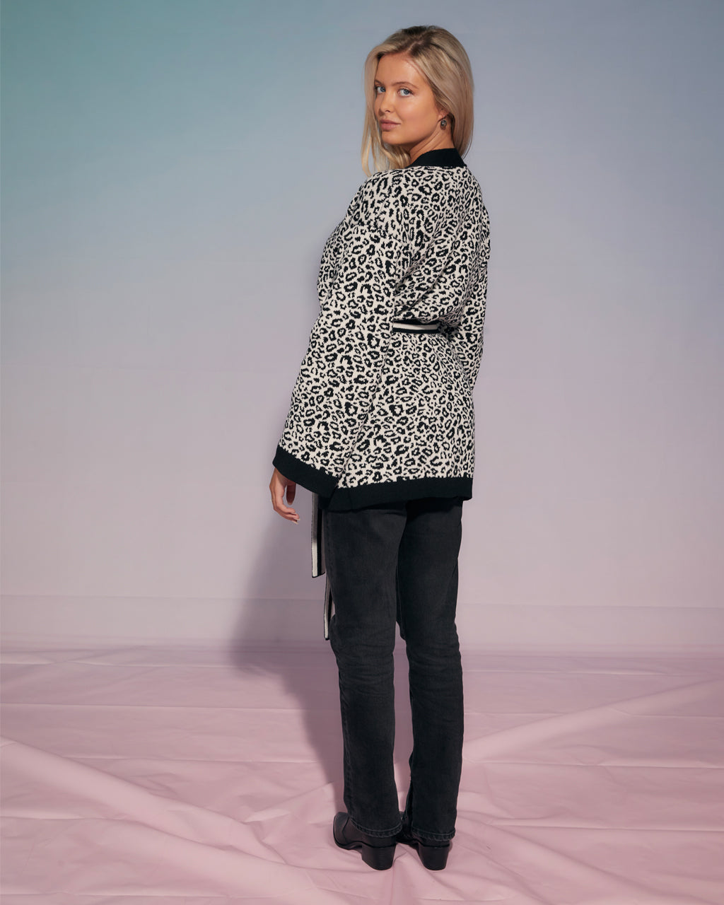 Leopard Knitted Wool & Cashmere Kimono Black & White