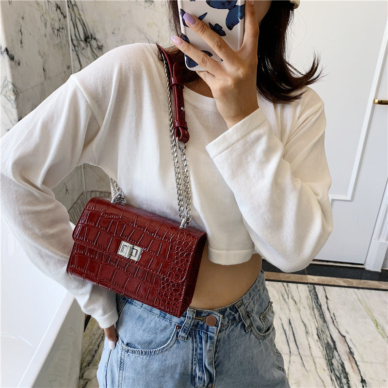 Shoulder chain bag