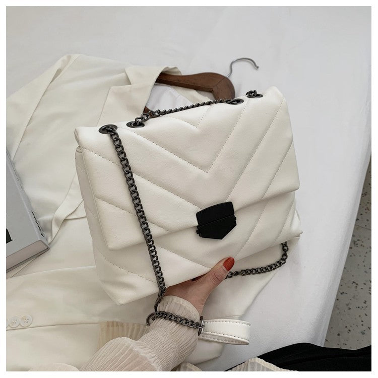 Fashion Ladies Simple Chain Messenger Bag