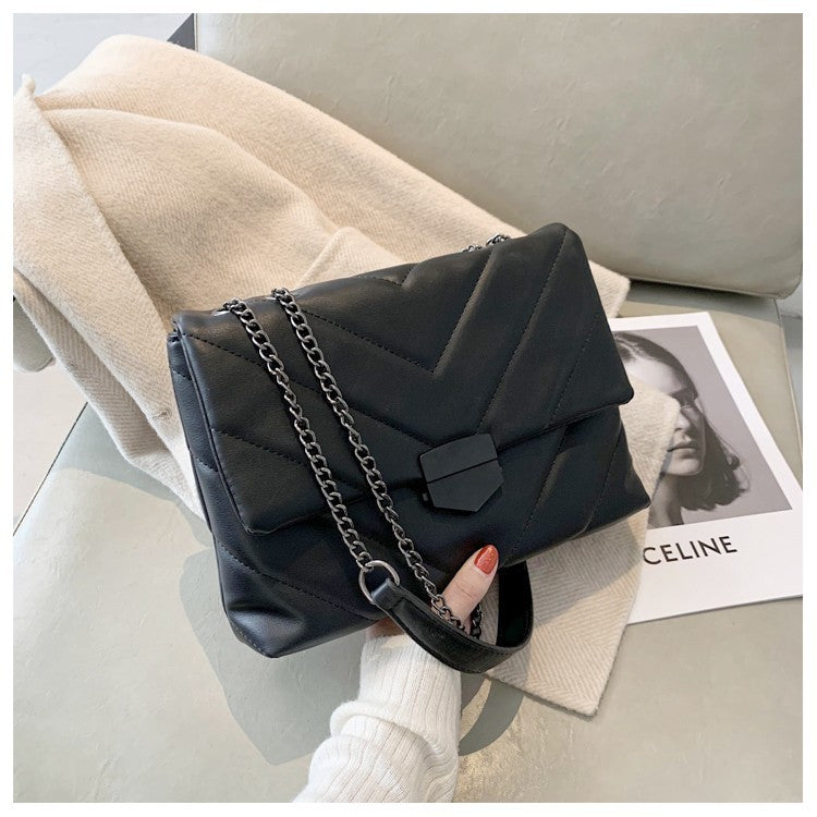 Fashion Ladies Simple Chain Messenger Bag