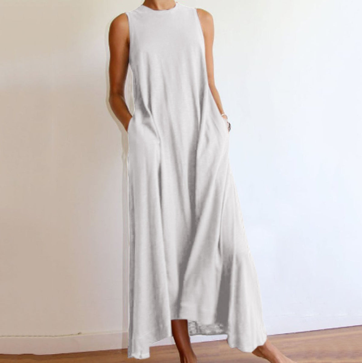 Summer Hot Style Knitted Round Neck Dress Women