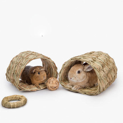 Hand-made straw channel molar avoidance nest