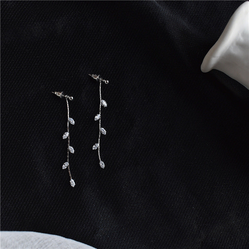 Korea Leaf Zircon Temperament All-match Long Tassel Earring