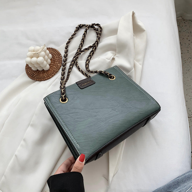 Chain shoulder messenger bag