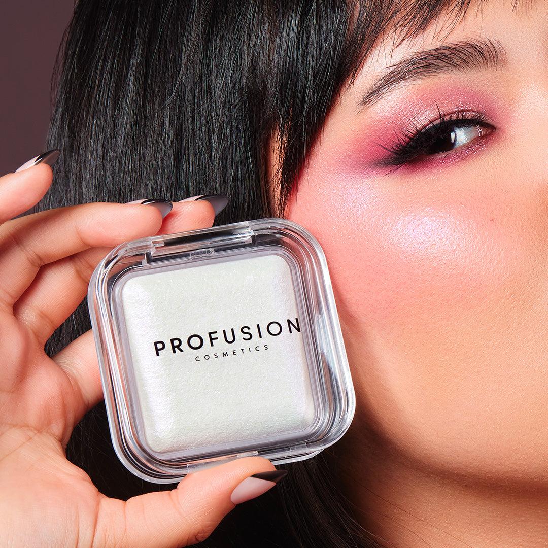 Holo Beam Holographic Highlighter | Baked Powder, Vegan & Cruelty-Free