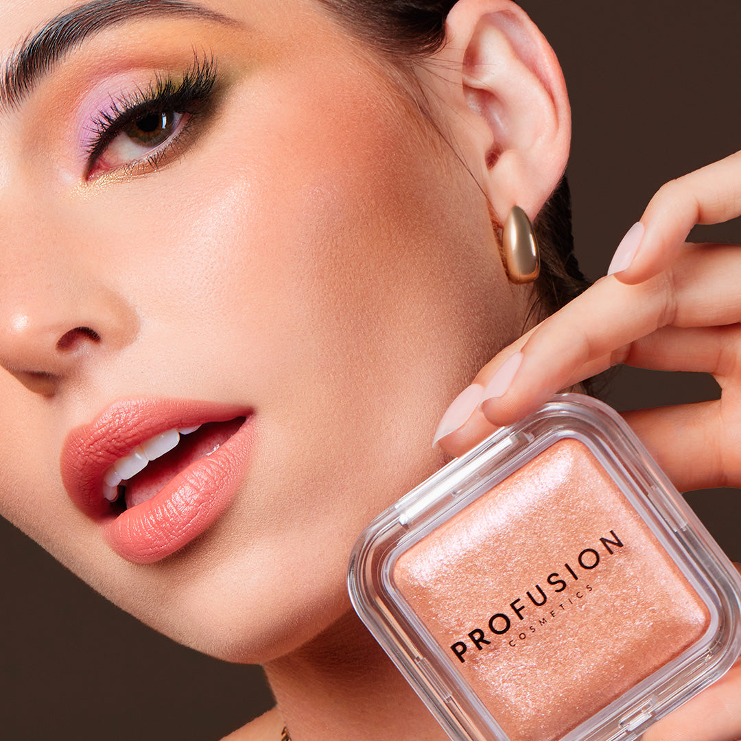 Holo Beam Holographic Highlighter | Baked Powder, Vegan & Cruelty-Free