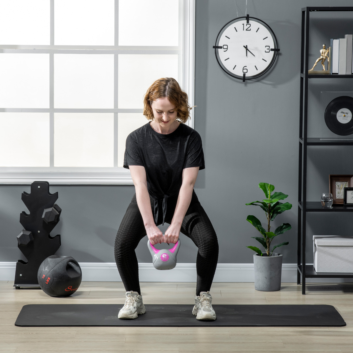 SPORTNOW 2kg Kettle Bell with Handle for Home Gym, Pink and Grey