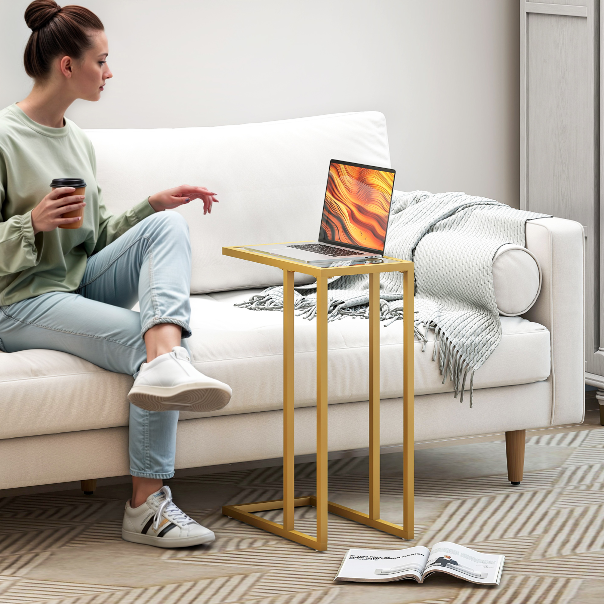 HOMCOM C-Shaped Side Table, End Table with Tempered Glass Tabletop, Gold