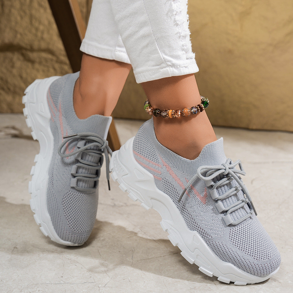 Women's Casual Stylish And Lightweight Soft Bottom Sports Shoes