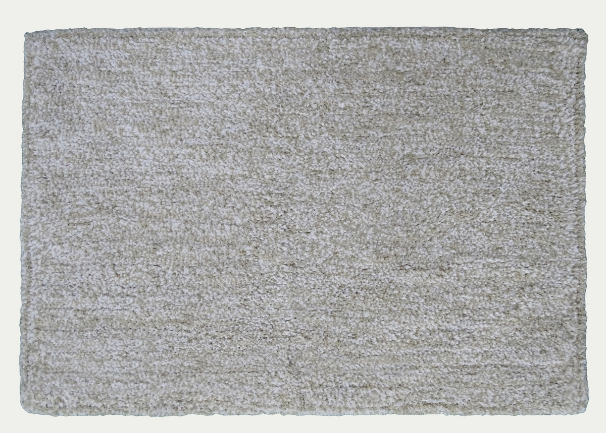 CHICOS HOME Ivory & White Color Plain Bath Rug 20" x 32"