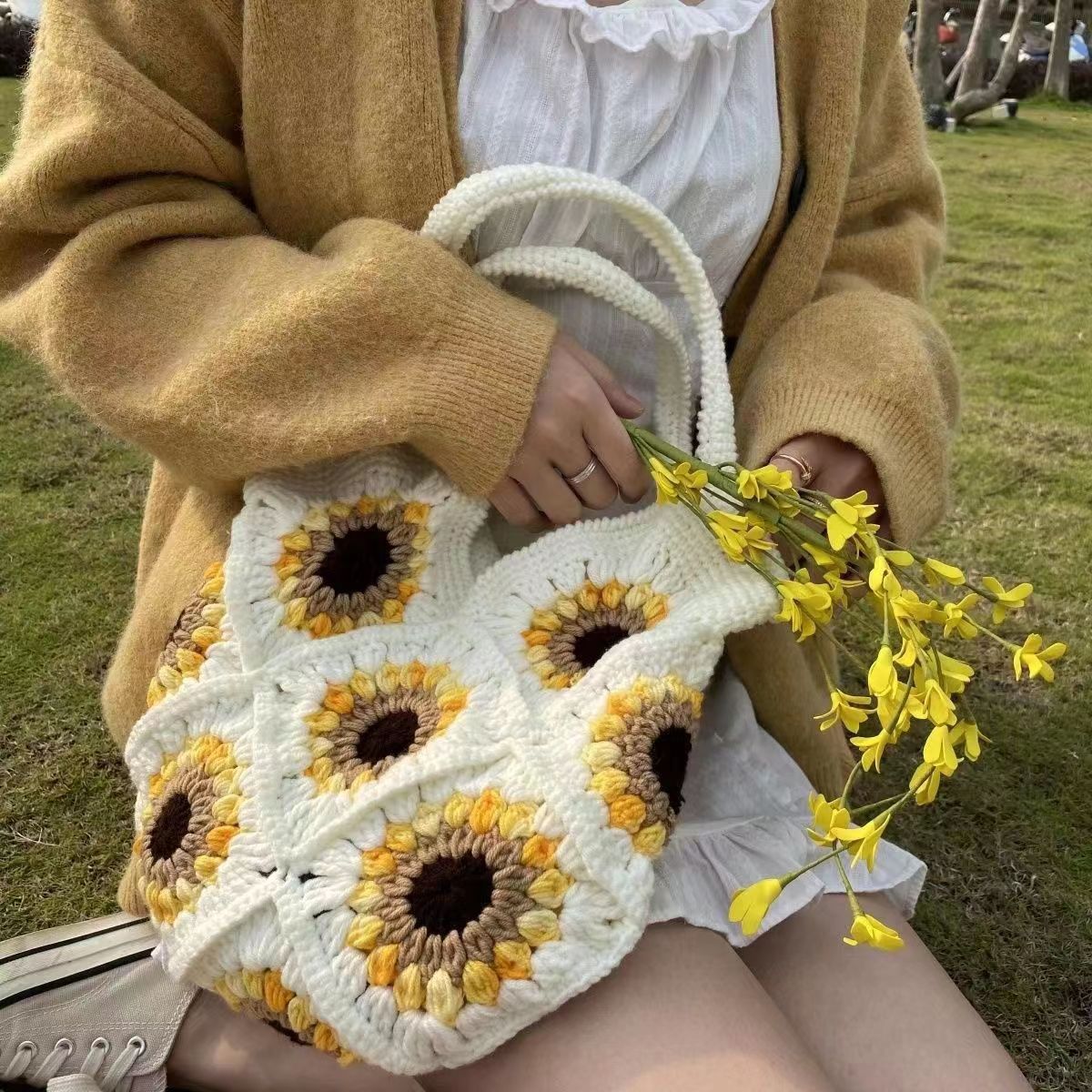 Hand-woven Bag Wool Crochet Cute Sunflower Since Shoulder Tote