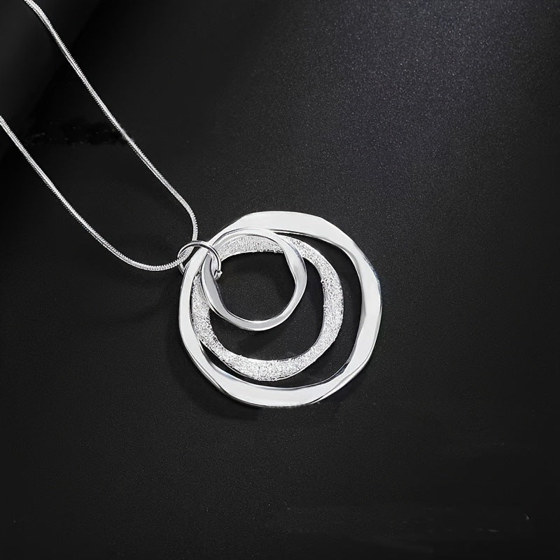 Three Circular Rings Necklace Accessory A Stylish Piece