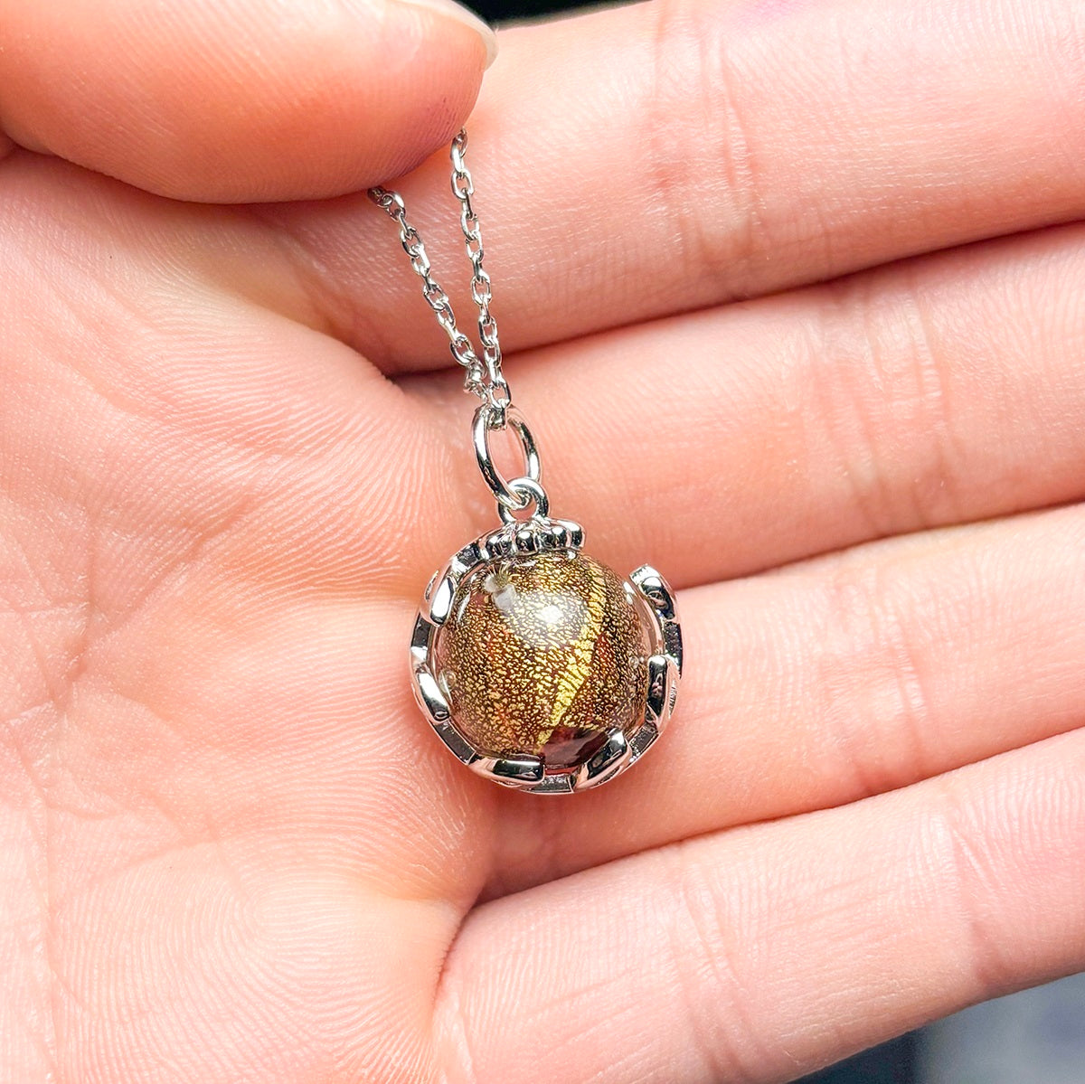 Planet Murano Aroma Necklace - Plutonian Amethyst | Energy & Healing | Diffuse on the go