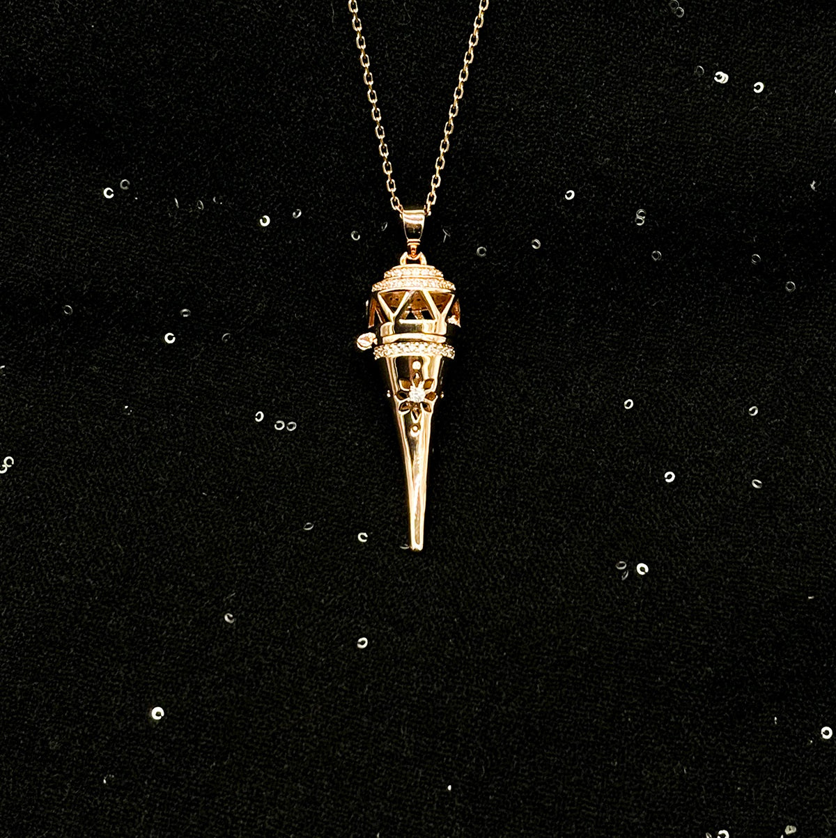 Cone Aroma Necklace | Energy & Healing | Diffusing on the go