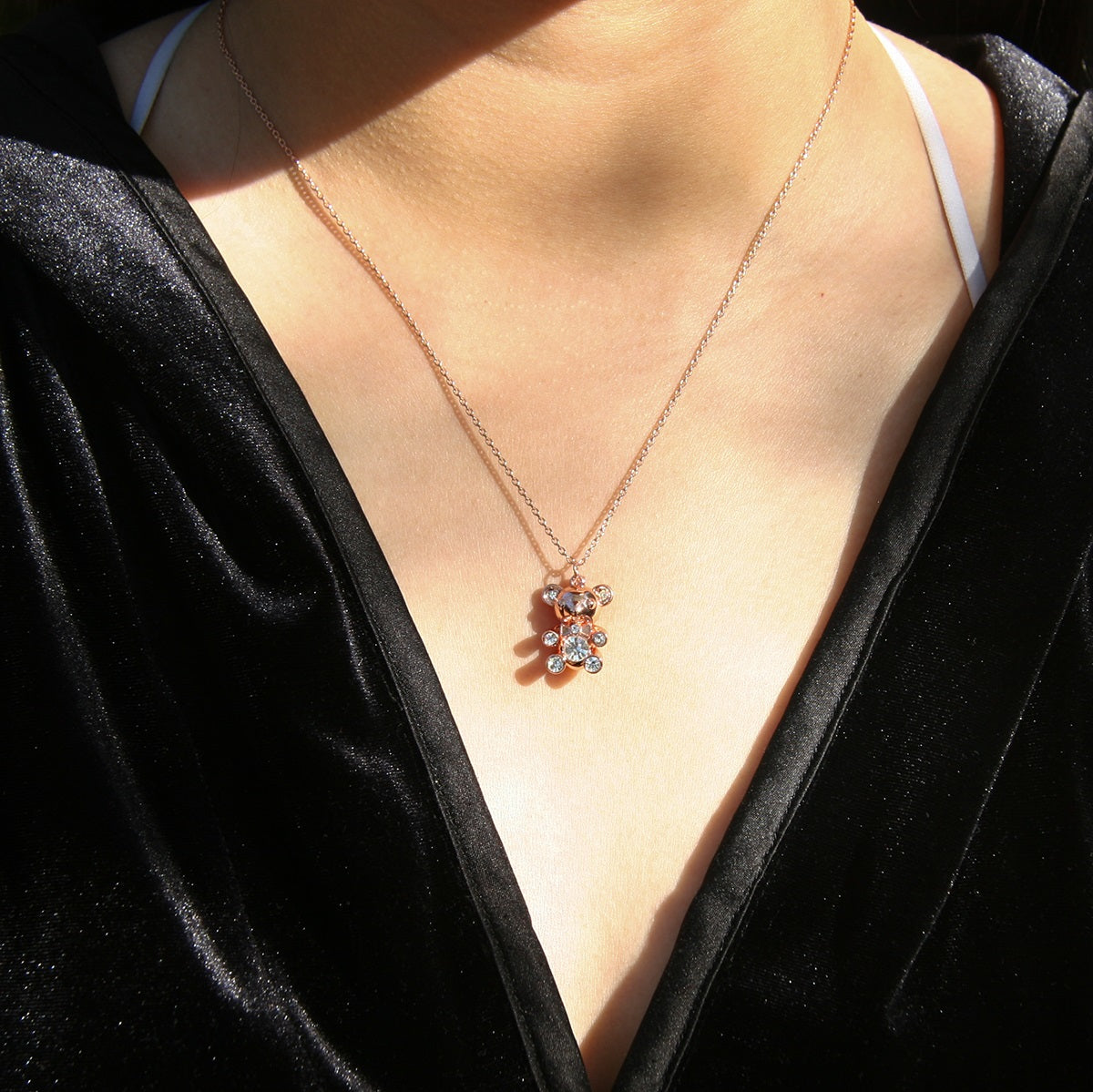 Bear Aroma Necklace | Energy & Healing | Diffusing on the go