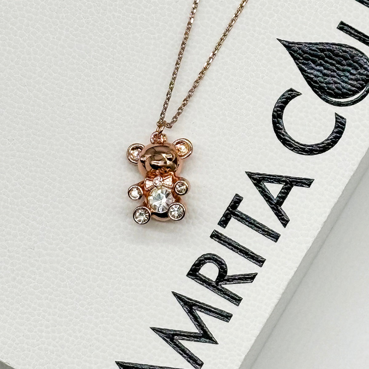Bear Aroma Necklace | Energy & Healing | Diffusing on the go