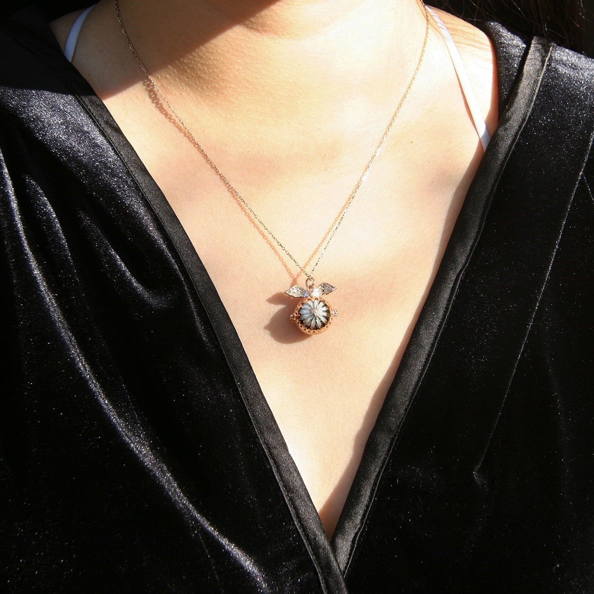 Angel Ball Aroma Necklace | Energy & Healing | Diffusing on the go | Gift for her