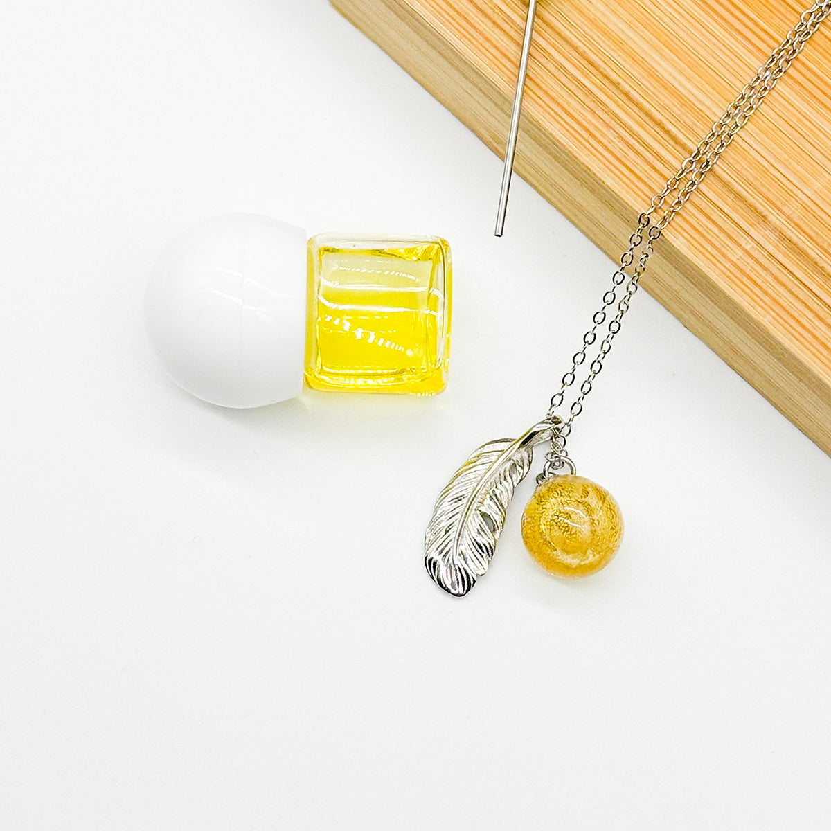 Sterling Silver Leave Aroma Necklace - Yellow | Energy & Healing | Diffuse on the go