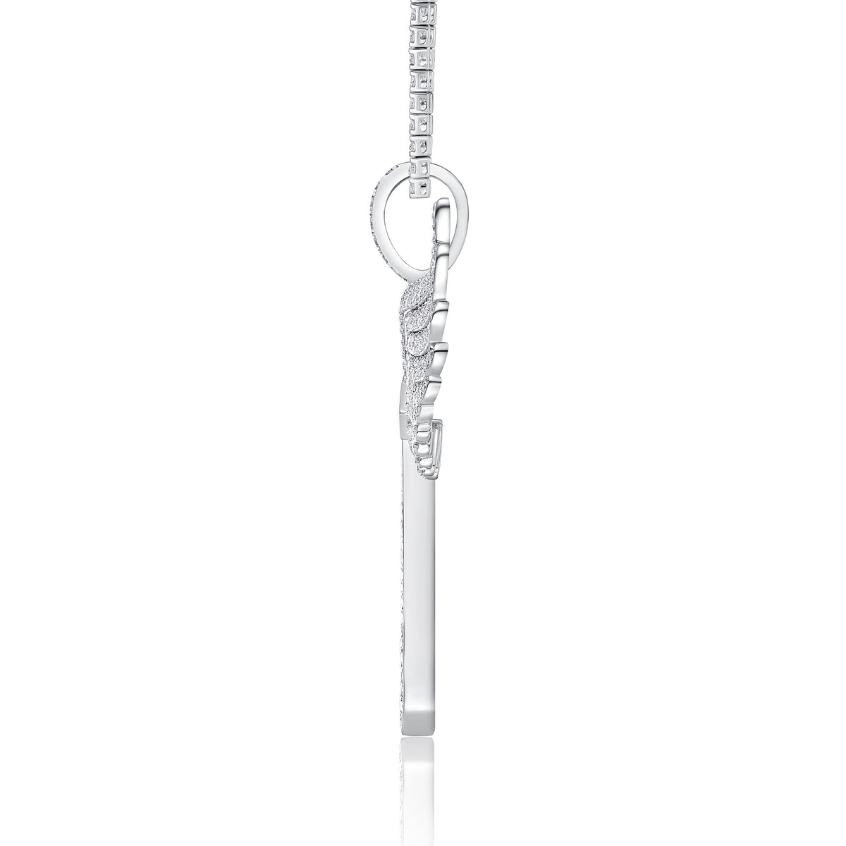 Angel Wings - A Fashionable And Trendy Necklace Pendant Set With Top-quality Moissanite S925 In Silver And Platinum-plated. It Can Be Tested With A Diamond Pen