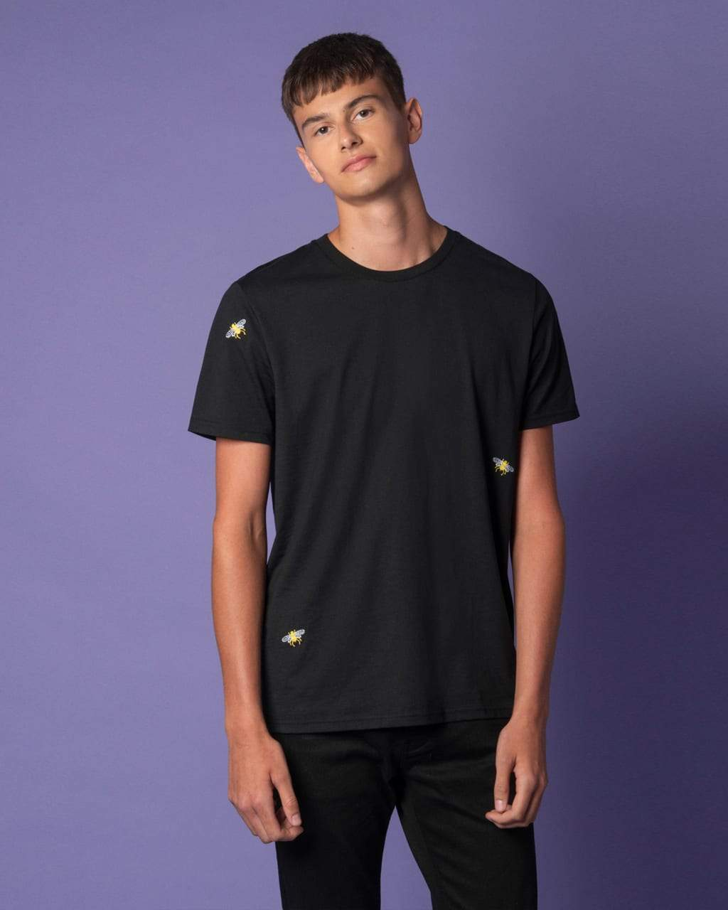 Bee Embroidered T-Shirt Black