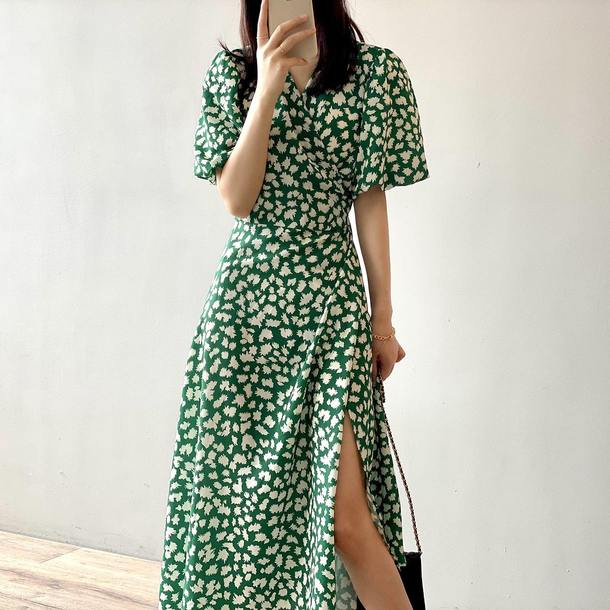 V-neck Floral Dress Women"s Summer New French Forest