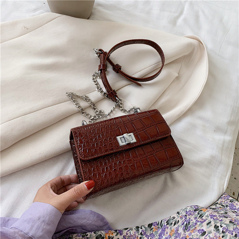 Shoulder chain bag
