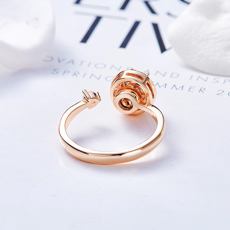 Europe and the United States new personality rotating ring female crystal ring