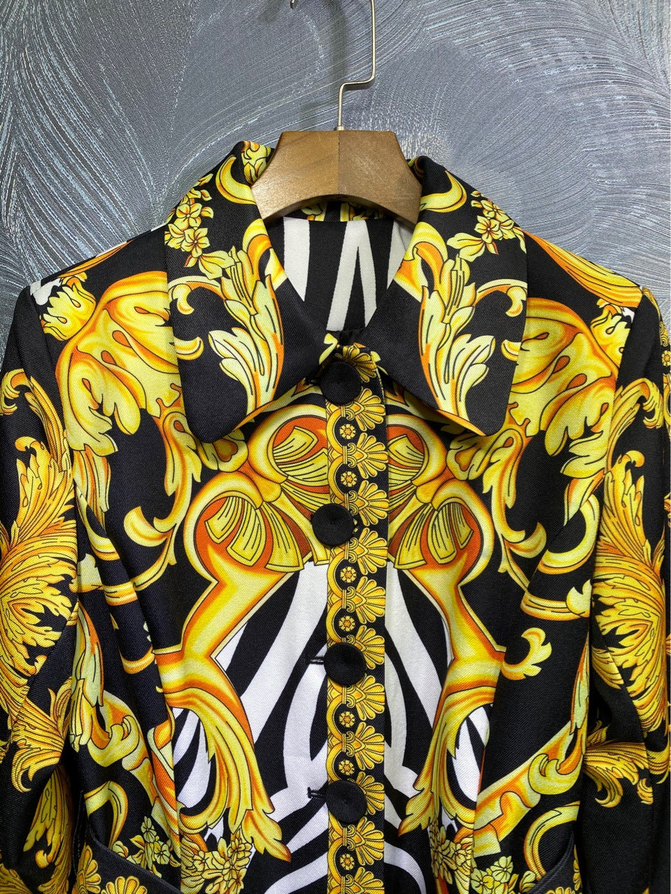 Belt printed long sleeve trench coat