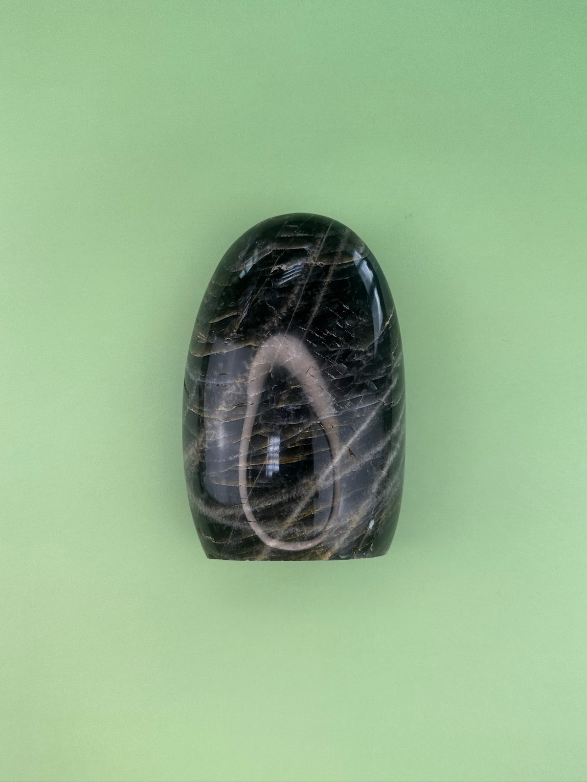 Black moonstone - Free form