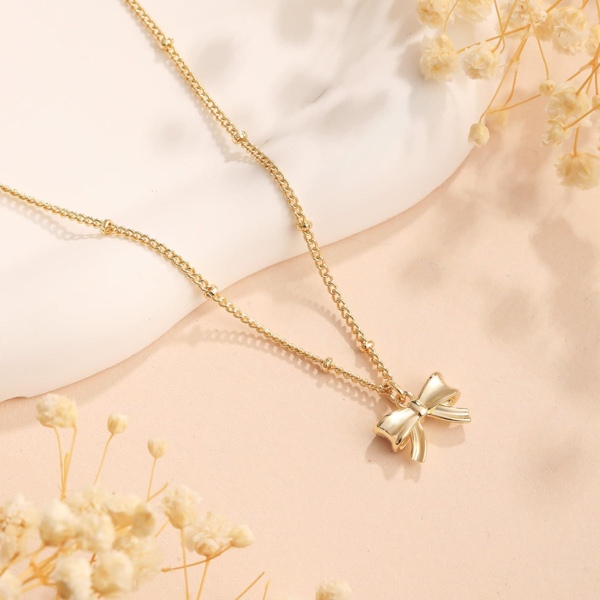 Bow Necklace Female Personality Golden Clavicle Chain Fashion All-match
