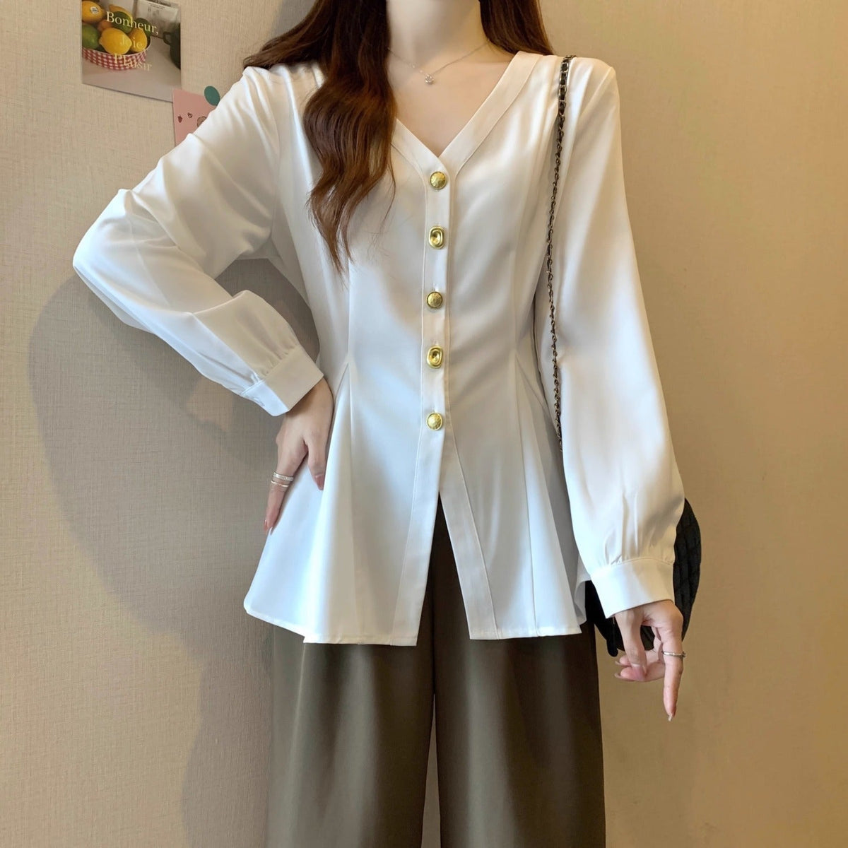 Stylish And Versatile Button-down Commuter Shirt