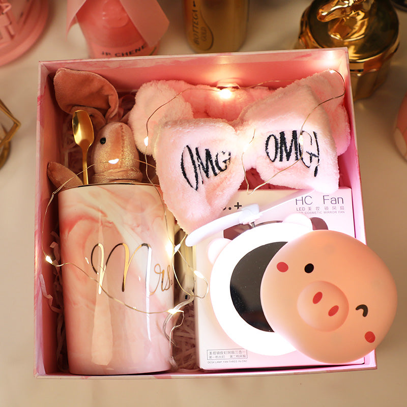Practical wedding bridesmaid bridesmaid hand gift box 100-day banquet full moon cup
