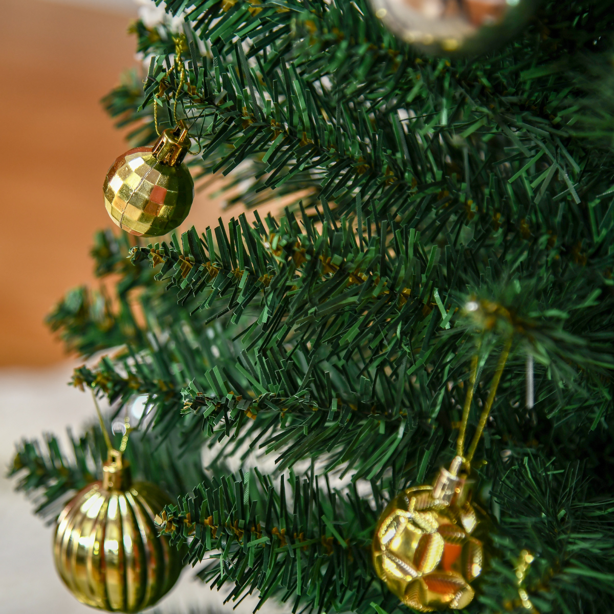 1.8m 6ft Artificial Pine Pencil Slim Tall Christmas Tree with 390 Branch Tips